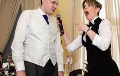 Sing Out Waitresses & Waiters Surprise Singing Show - photo 10