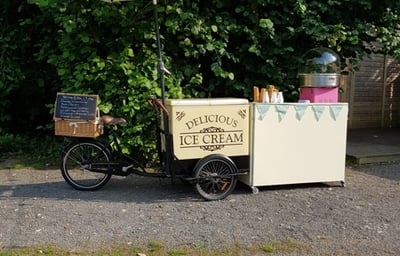 DERBYSHIRE ICE CREAM BIKE FUN FOOD CART.jpg