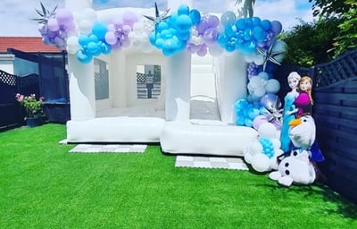 white bouchy castle 3 cheeky events