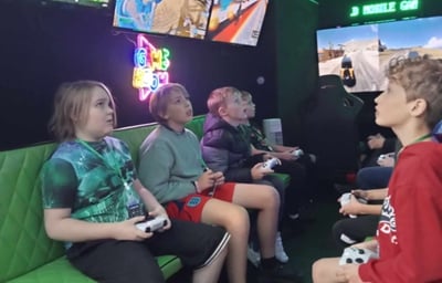 received_1717374175437679