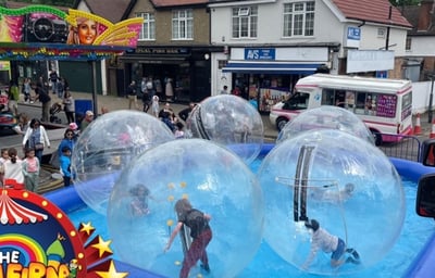 Water walkers zorbing 