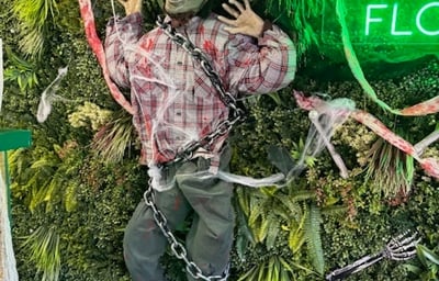 Halloween Zombie Wall.jpg