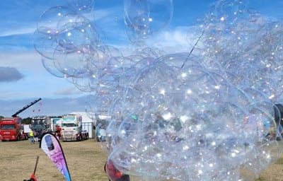 The Amazing Bubble show (6).jpg