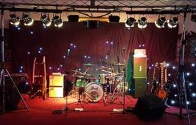 Platinum Live Rig (with Starcloth backdrop)