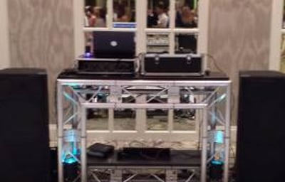 Small Hi-Tech Rig - front view