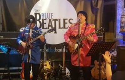 The Blue Beatles Duo - Scott & Jon - Sgt Pepper outfits