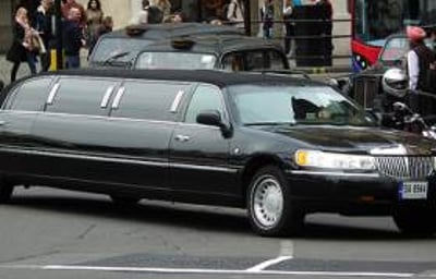 Black Lincoln (Up to 8)