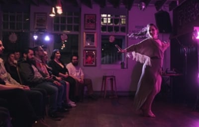 Doe Demure burlesque