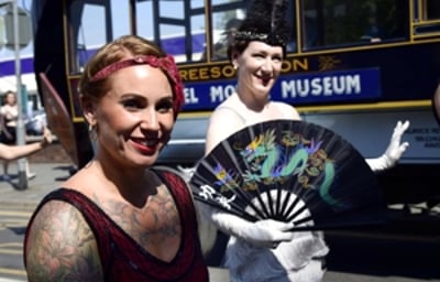 Chicas Locas Burlesque Charleston Flappers