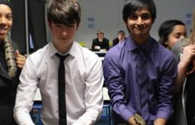 toad-spider-snakes-being-handled-by-6-form