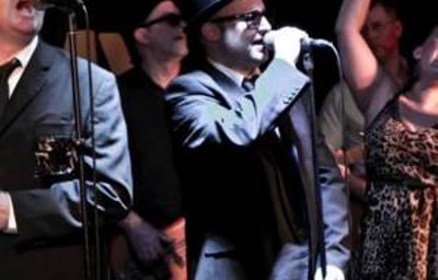 Moody Lighting, Jake Going for It