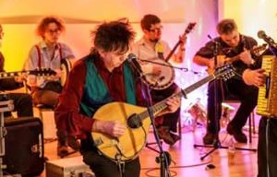 Iron broo Ceilidh band