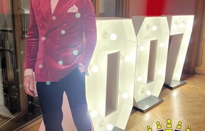 Daniel Craig 007s logo