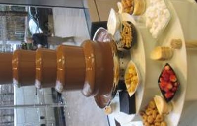 chocolate-fountain-hire-canary-wharf