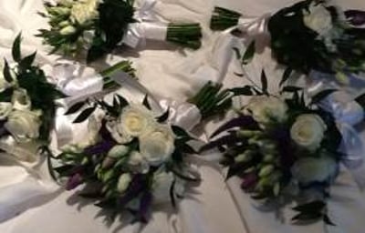 bridesmaids' bouquets