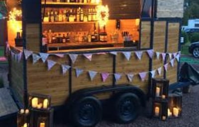 Horsebox bar