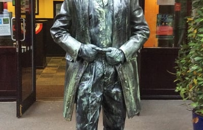 President-Lincoln statue