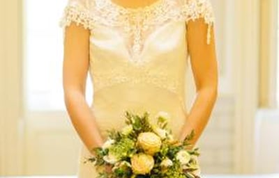 upton house brides posy green and white