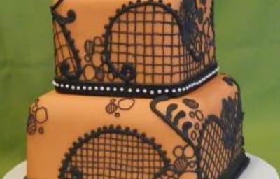 Black Lace Mini Wedding Cake