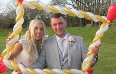 Balloon wedding frame