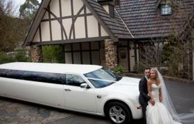 Style Wedding Cars, Limo, Wedding Car, Baby Bentley Wedding Car with Bride & Groom