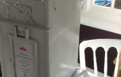 Vintage_Cast_Iron_ER_Postbox_Centrepiece_Embellish_Venue_Styling