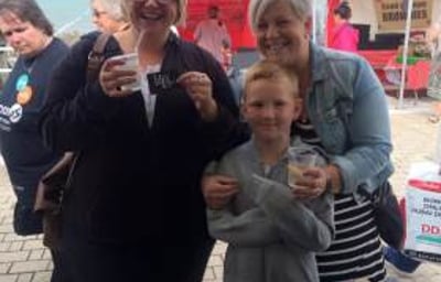 Delighted customers @ Sea 2 Shore!