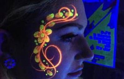 UV_ Flower_Face_Paint