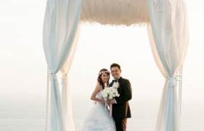 Oriental style wedding day photography in Bali. Engagement and  wedding photography, videography, make up hair service