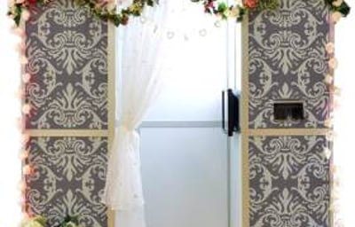 The stunning Mr & Mrs Booth