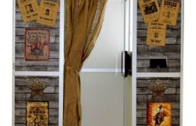 The stunning Wild West Saloon Bar Booth