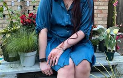 Henna artist, Shelby Humphries