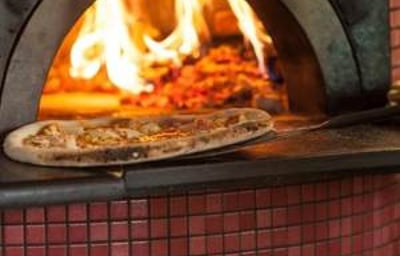 mobile-pizza-oven-for-weddings