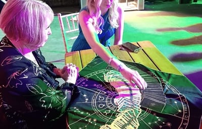 corporatepartyentertainmenttarot.jpg