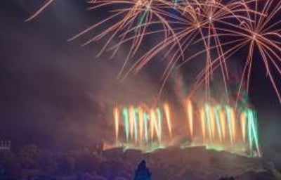 14152002_1160738194001468_1228414657_o-684x1024