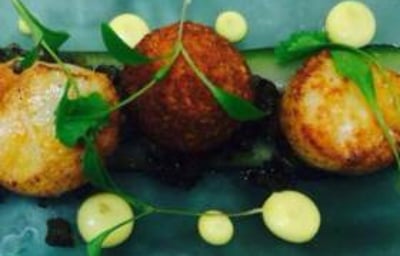 king scallops with saffron and curry cod brandade 