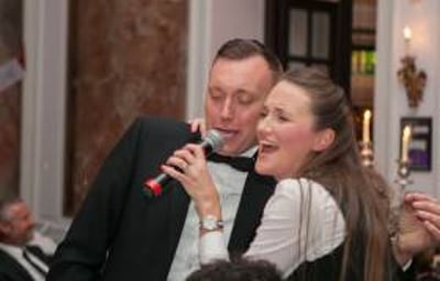 Sing Out Waitresses & Waiters Surprise Singing Show - photo 6