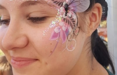 Side eye design with hand made wing