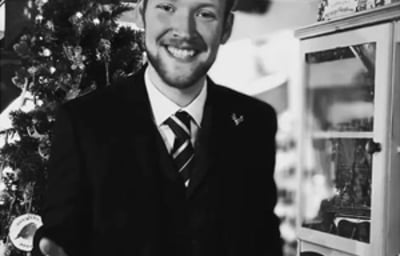 Christmas Close Up Magic