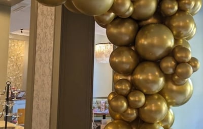 Diamante Balloon Display