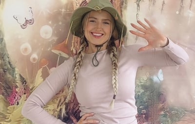 Dina the Dinosaur Explorer.jpeg