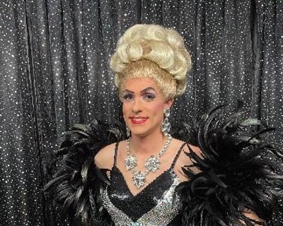 2022 Publicity Photo Drag Queen Miss Dot Com