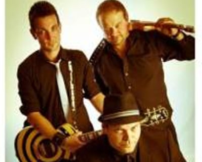 Pretty Vegas - North West Function and Wedding Band