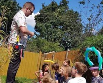 Outdoor Entertainment with Mr Twists