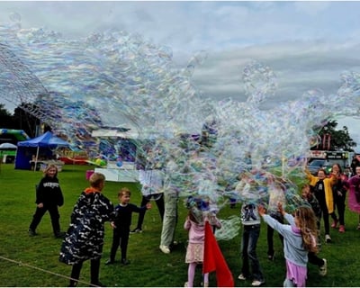 The Amazing Bubble show (12).JPG