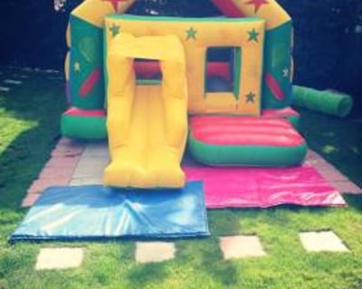 16x14 Party Square With Slide and Roof