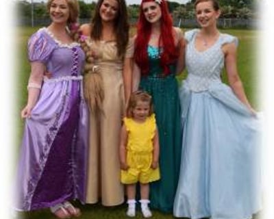 4 Princesses Together