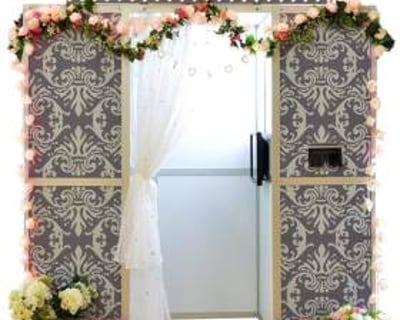 The stunning Mr & Mrs Booth