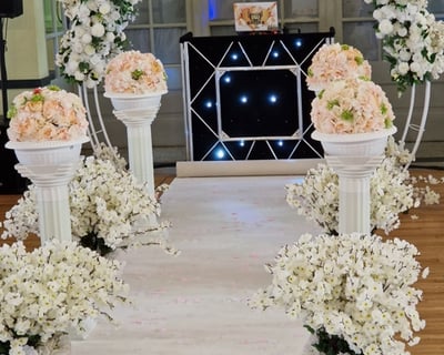 Walkway, aisle walkway