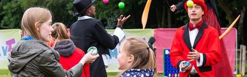 Jugglers in Littletown